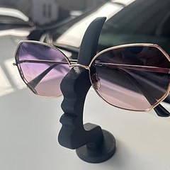 Uso correcto de un soporte compacto para gafas: consejos prácticos